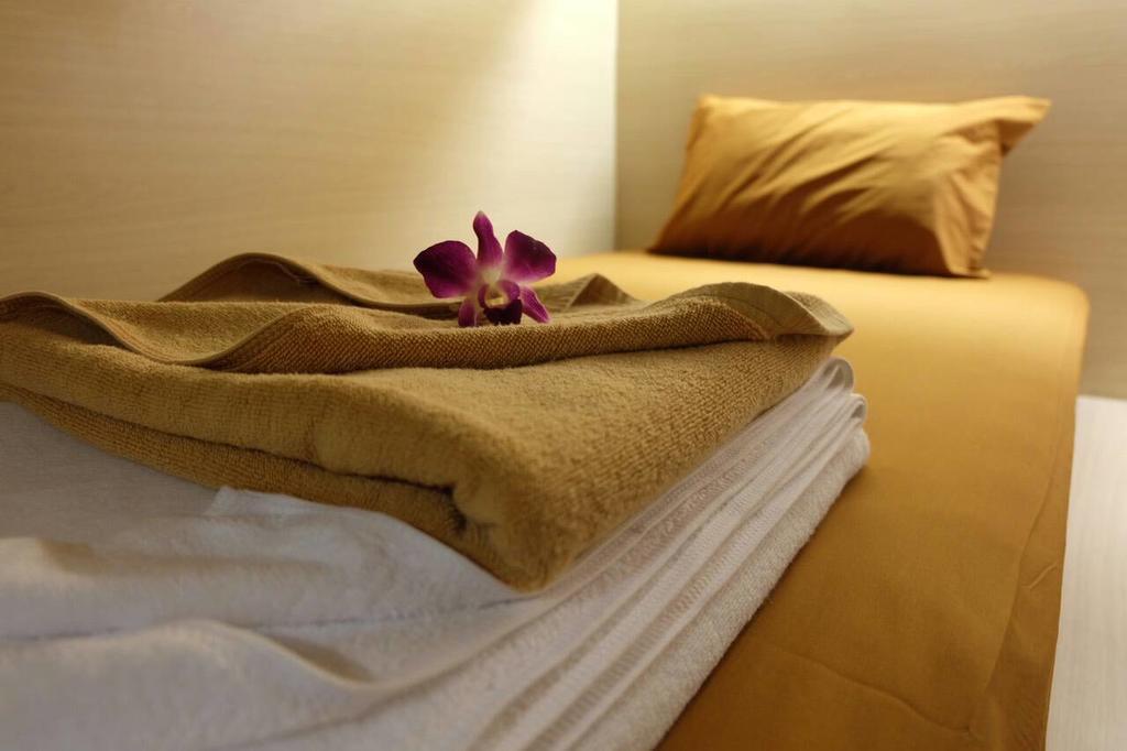 Rockstel Loma Hostel Phuket Εξωτερικό φωτογραφία