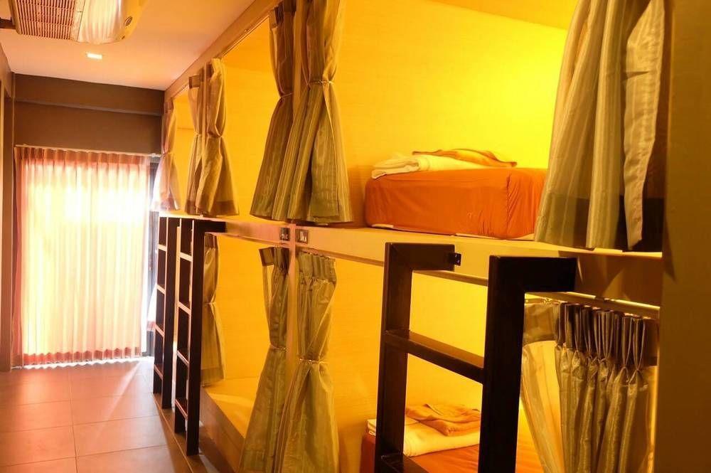 Rockstel Loma Hostel Phuket Εξωτερικό φωτογραφία